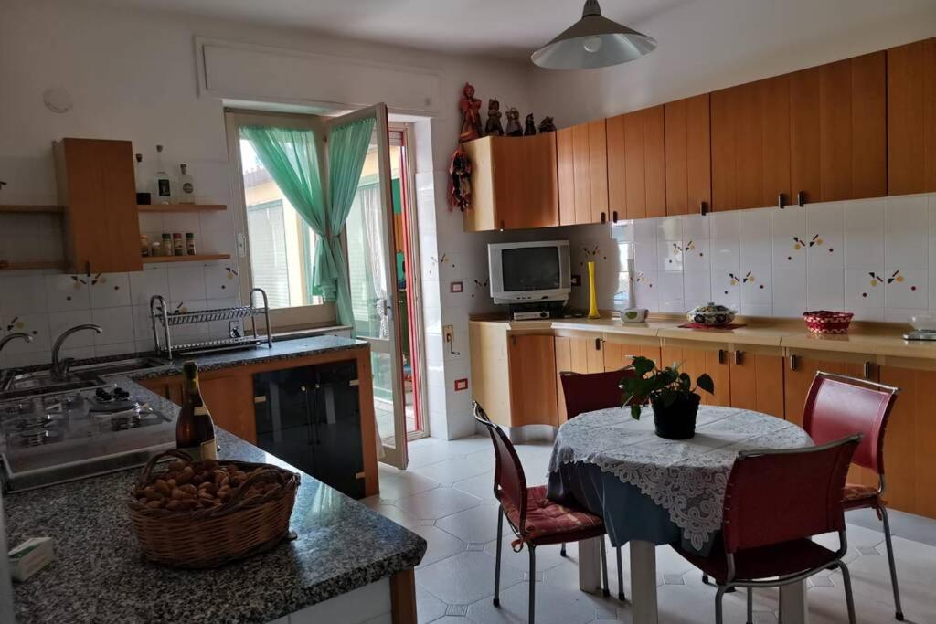 Da Agnese Holiday Home In Bosa Sardegna! المظهر الخارجي الصورة